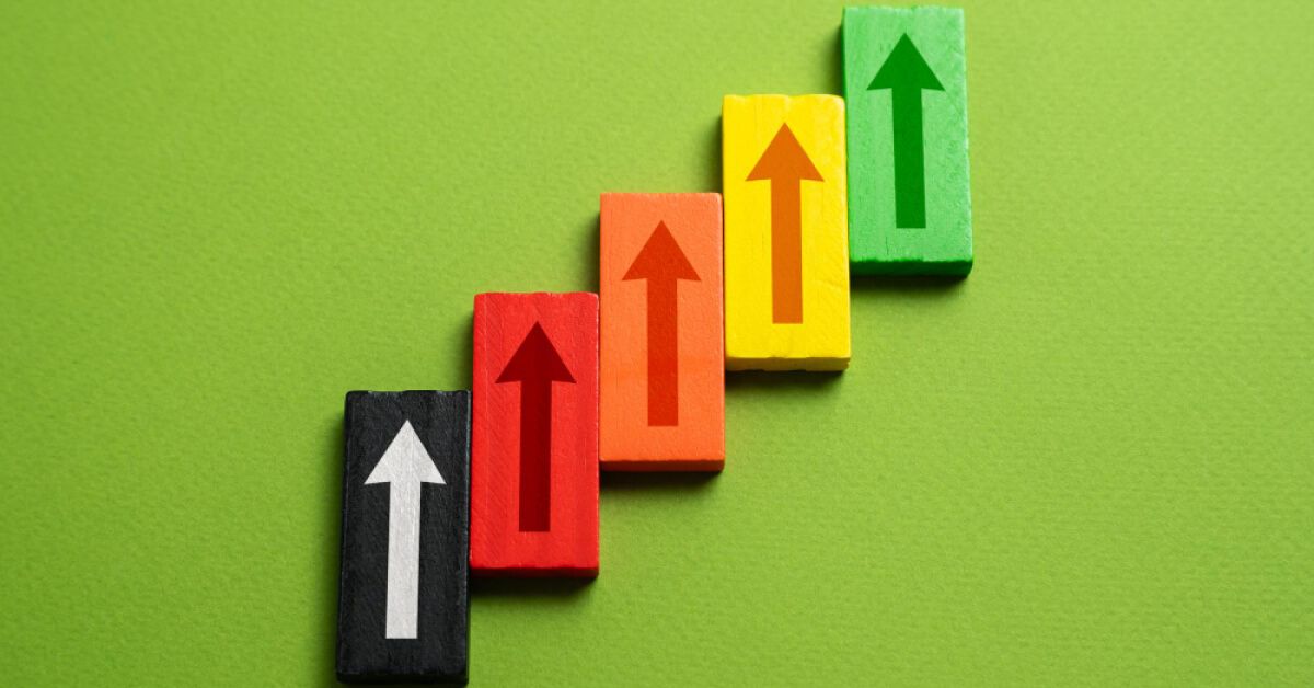 Multicoloured blocks with arrow marks on them